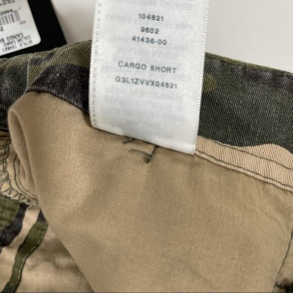 TRUE RELIGION Men’s Cargo Shorts Camouflage NWT - Picture 15 of 16